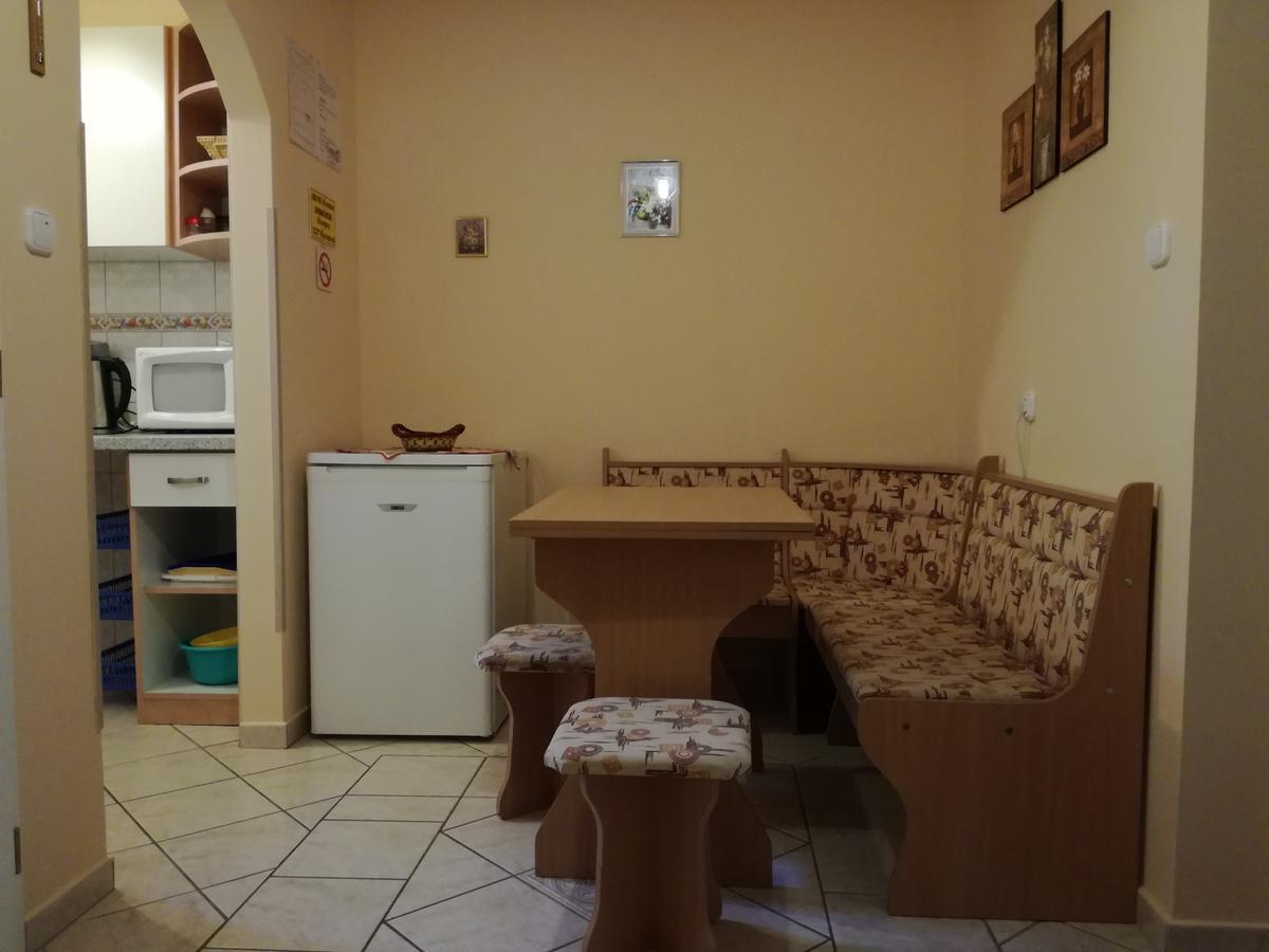 Kaktuszvirag Apartmanhaz Hajdúszoboszló Exterior foto